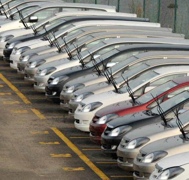 FY17 starts on gloomy note for auto sector