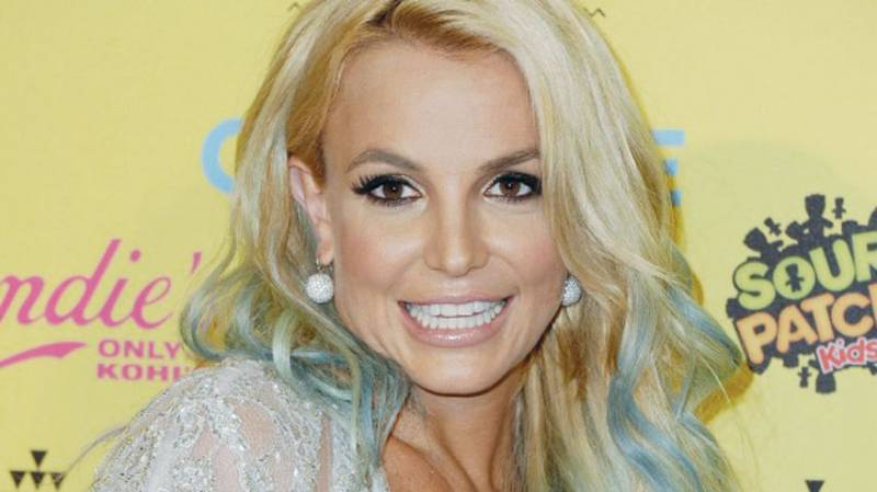 Britney admits to nerves ahead of VMAs performance