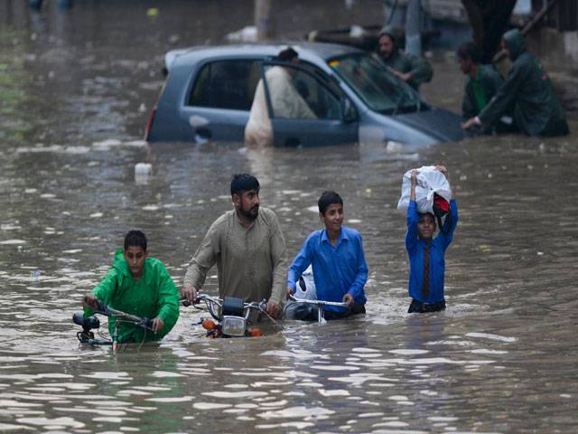 Lahore rain1