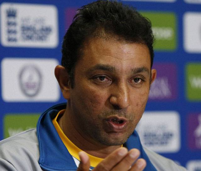 PCB to retain Azhar Mahmood as bowling coach