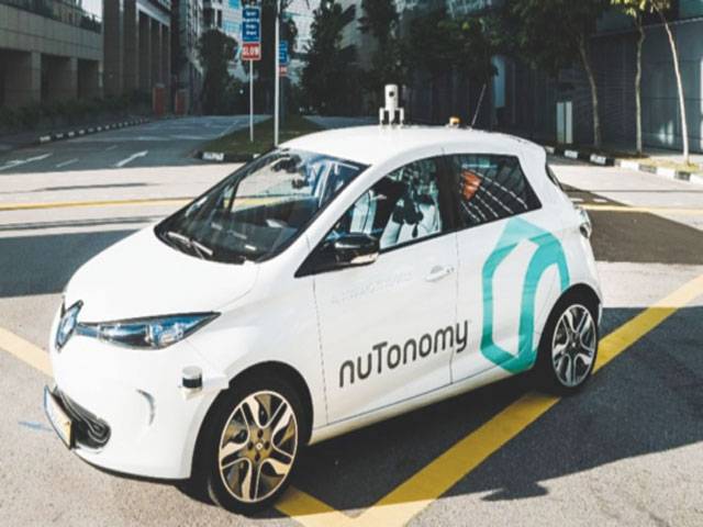 Driverless taxi hits lorry in Singapore trial 
