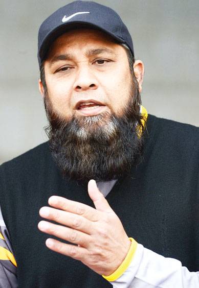 Inzamam hints at Hafeez’s comeback after batting collapses