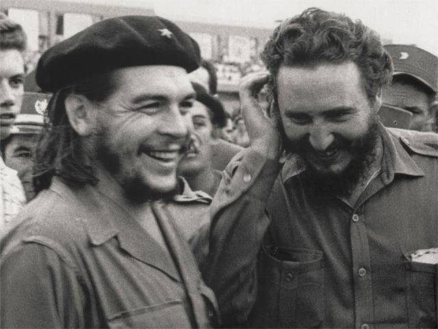 Fidel Castro’s ashes reunited with ‘Che’ Guevara