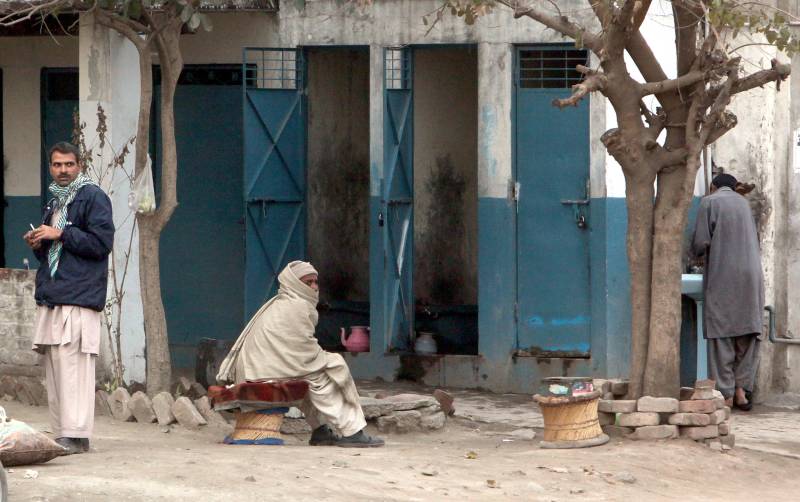 One public toilet for every one million Lahoris 
