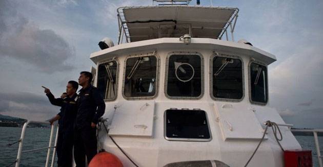 3 dead, 22 rescued in Malaysia shipwreck