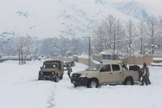 15 die as avalanches hit Chitral