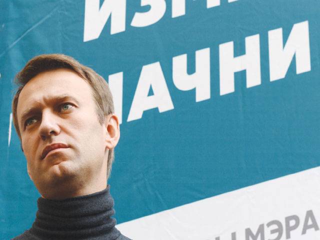 Putin foe Navalny given 5-year suspended jail term