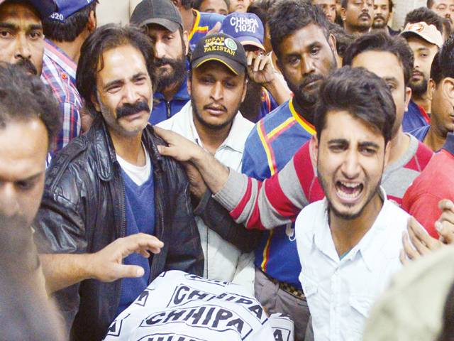 TV cameraman killed in Karachi attack