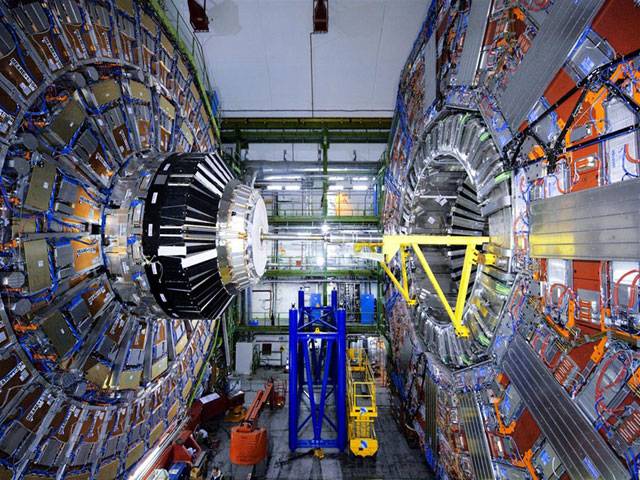 Huge LHC experiment gets ‘heart transplant’ 