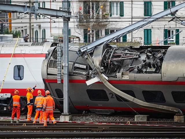  Train crash at the train station of Lucerne