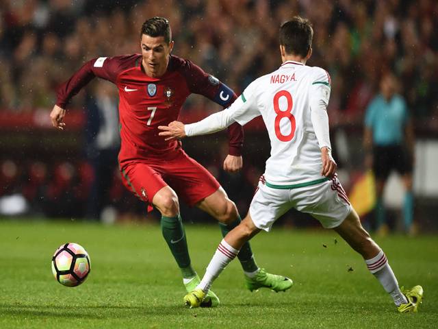 Dutch suffer World Cup shock, Ronaldo in 70-goal landmark