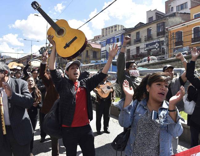 Musicians march against a bill