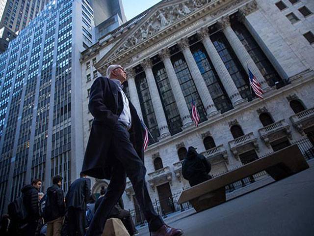 Stock markets soft as growth data disappoint