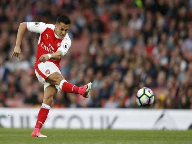 Arsenal looks for salvation as top four race reaches climax