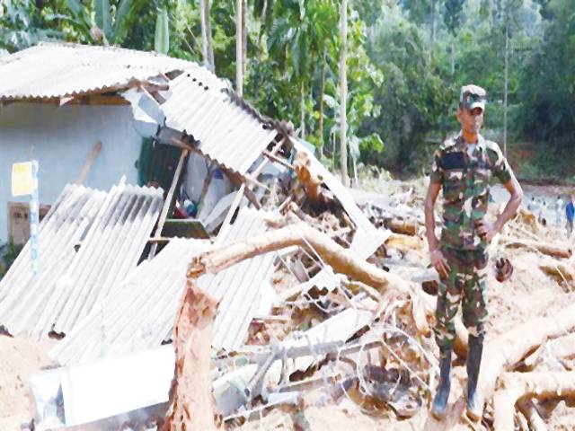 Lanka deploys more troops as flood toll reaches 180