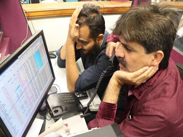PSX suffers worst-ever single-day fall on political noise