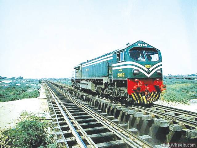 Railways announces 33pc cut in fares