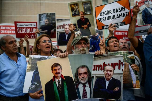 Turkey newspaper staff walks free after nine months in jail