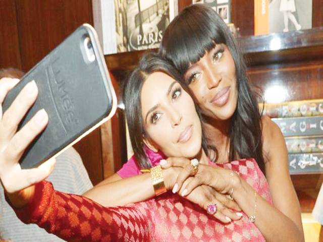 Kardashian sued over selfie case design