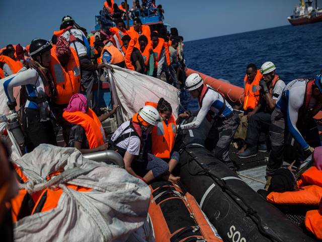 Migrants are rescued