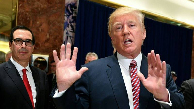 Trump under fire over Charlottesville remarks