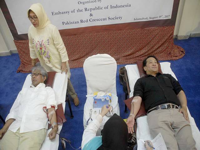 Blood camp at Indonesian Embassy1
