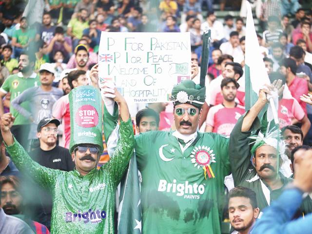 Cricket-crazy nation welcomes World XI