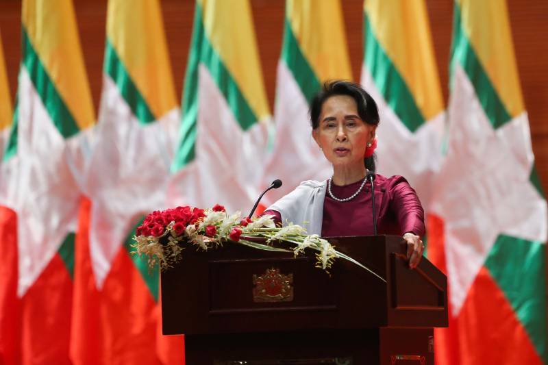 Suu Kyi and Rohingya crisis