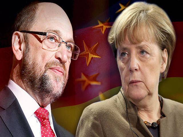 Merkel, Schulz at home base on final campaign push 