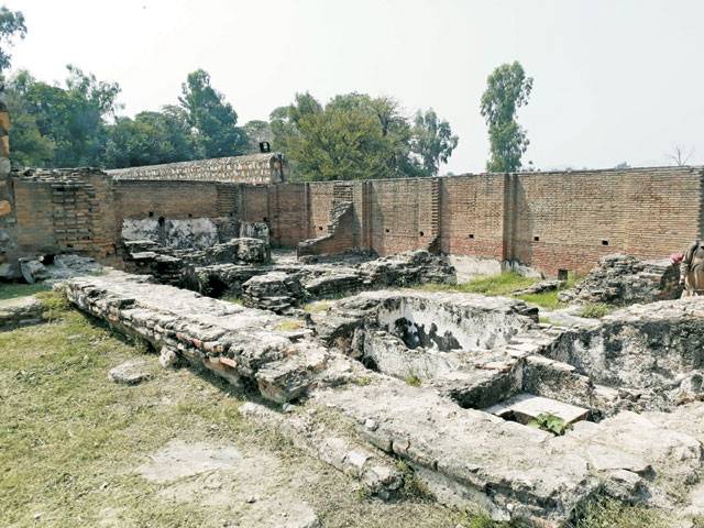 The crumbling glory of a Mughal-era garden