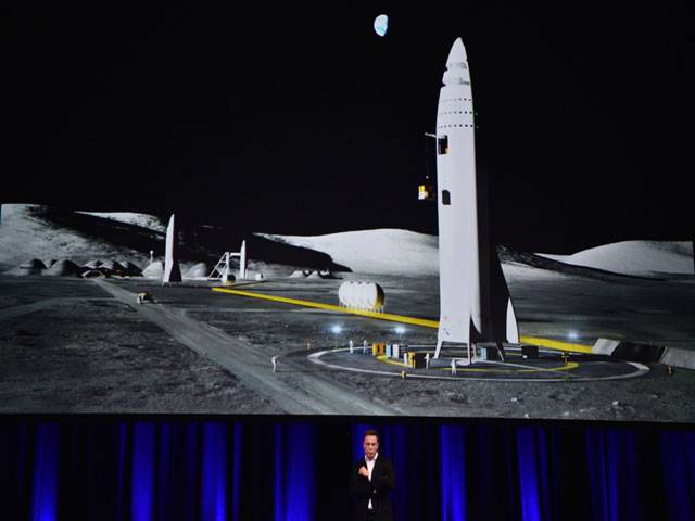 SpaceX’s Musk unveils plan to reach Mars by 2022