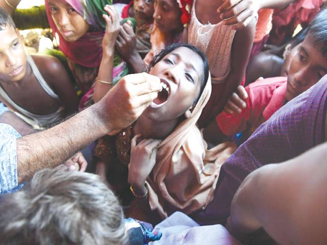 Mass cholera vaccinations begin in Rohingya camps