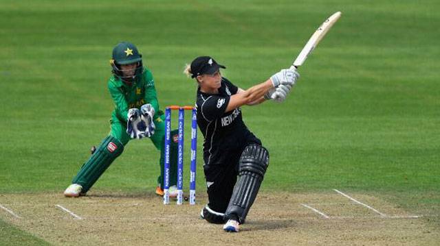 New Zealand hand out 4-0 thumping to Pakistan