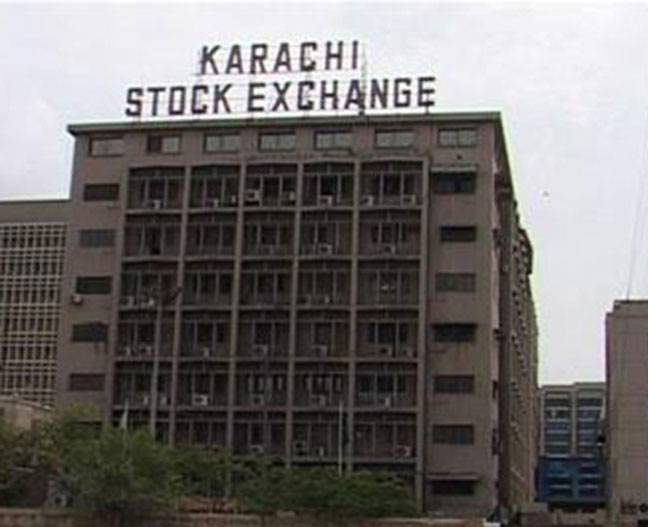 Stock exchange closes week in green zone