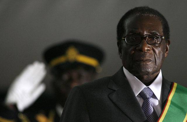 Robert Mugabe resigns