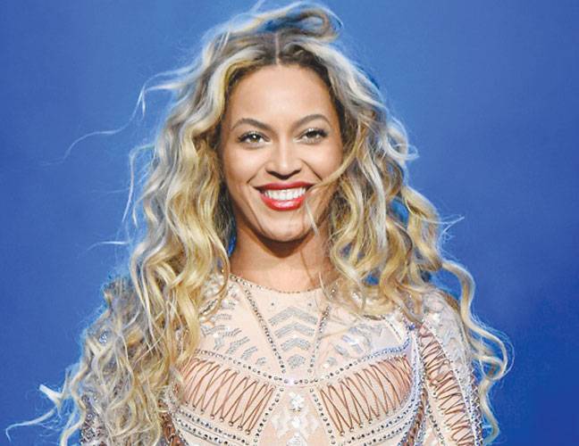 Beyonce releases festive fashion range