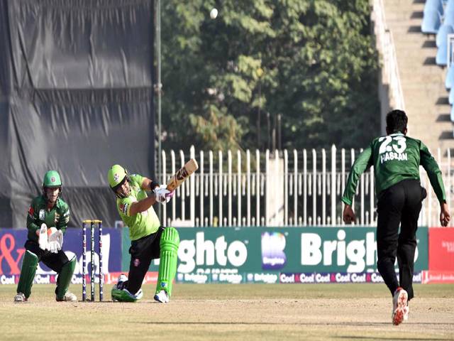 Kamran, Butt hit record stand in Lahore win