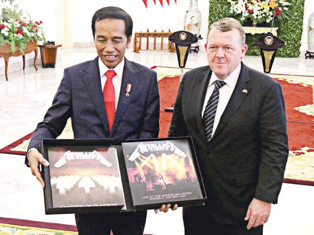 Indonesian president gets thrash-worthy gift from Danish PM