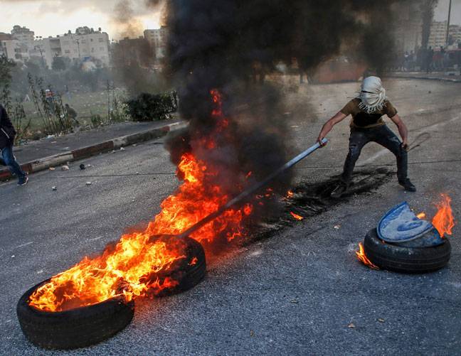 Palestinian protestors 