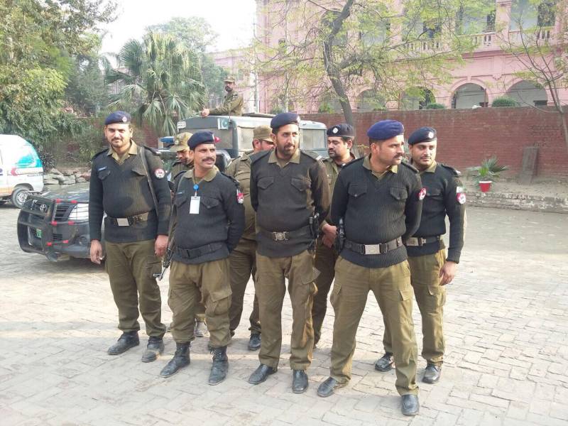 Police hold mock exercise at St Andrew's Church in Lahore