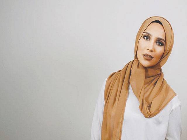 Hijab model pulls out of ad campaign over Israel tweets