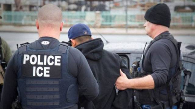 US immigration agents crack down on California