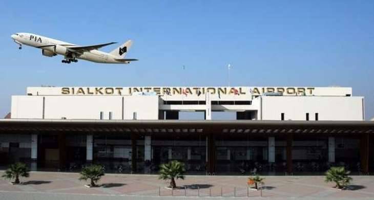 74 Pakistanis deported, held in Sialkot 