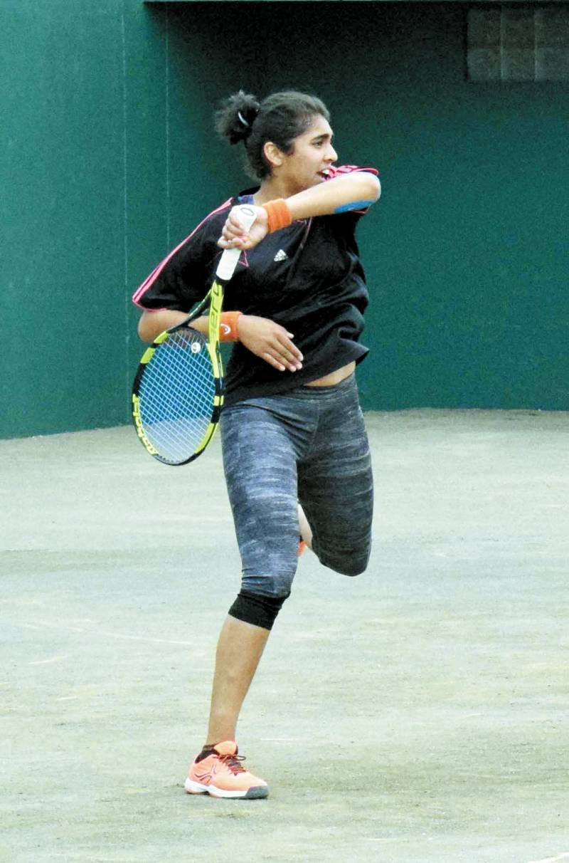 Mahin wins doubles title, reaches singles final