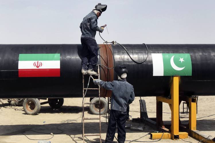 Iran-Pak gas pipeline project still alive: FO