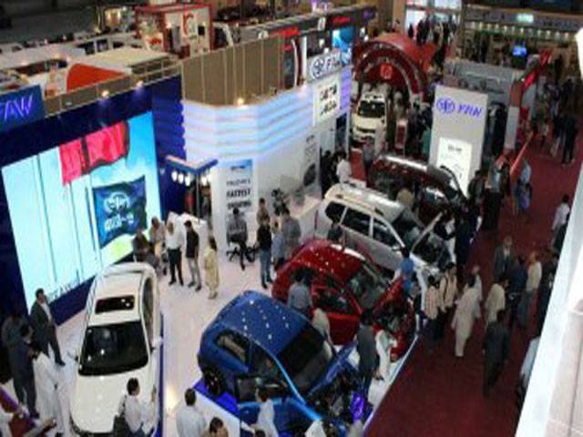 Auto Show attracts crowds with technology updates