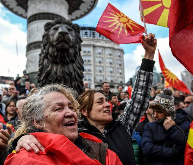 Macedonia-Greece politics