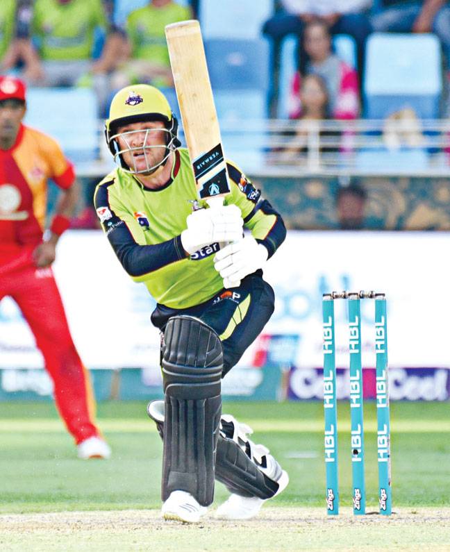 McCullum offers to give up Lahore captaincy