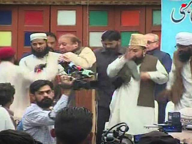 Shoe-attack on Nawaz condemned widely