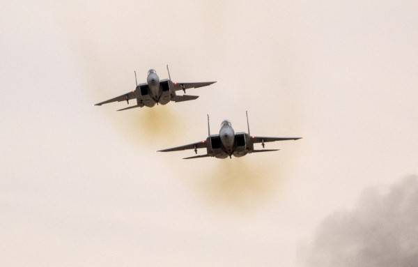 Israeli warplanes hit Hamas in Gaza